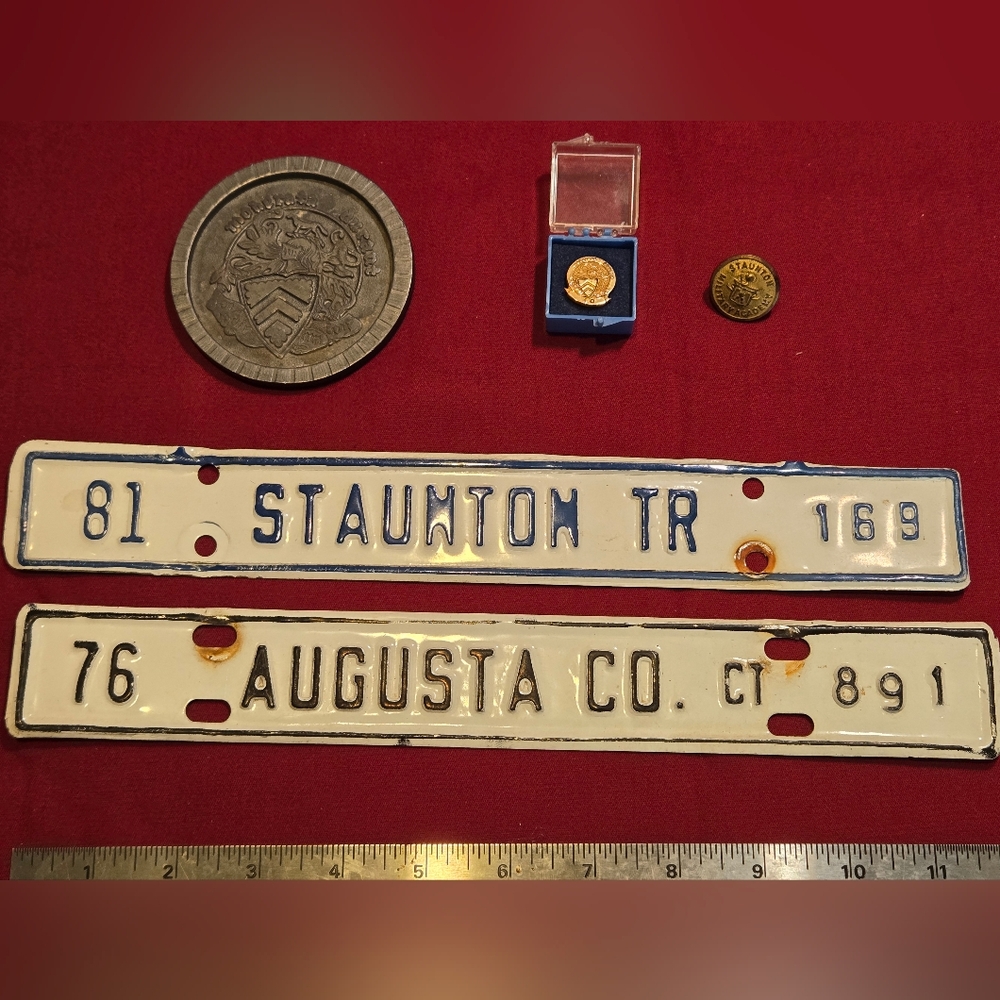 5 Vintage Staunton Virginia Collectibles / Memoribilia History Items